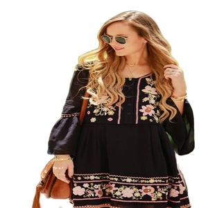 Blusa de Verano Sexy y Formal para Mujer, con Cuello de Doble Capa, Mangas Tres Cuartos, Estampado en Relieve, Tela de Algodón, Estilo Boho para la Playa - Product Image 1