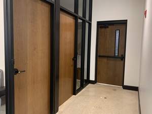 Portes en bois à cadre en aluminium au design moderne personnalisé avec réduction du bruit respectueux de l'environnement par les fabricants d'origine - Product Image 2