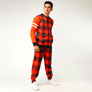 ชุดวอร์มผ้าฟลีซแบบยูนิเซ็กซ์สำหรับฤดูหนาว ชุด 2 ชิ้น ชุดออกกำลังกายสำหรับผู้ชาย พิมพ์ลายแบบซับลิเมชั่น ชุดจ็อกเกอร์ รับผลิตตามสั่งจำนวนมาก - Product Image 1