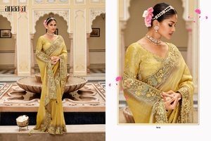 Saree en soie Jacquard de viscose avec un beau travail de tissage Zari, saree de mariage, saree de soirée de créateur - Product Image 2