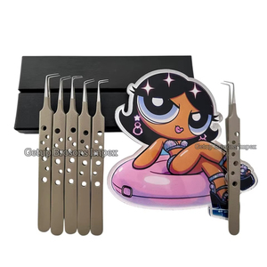 Meilleures pinces à extensions de cils à 90 degrés avec revêtement en poudre, design trou, avec logo personnalisé Powerpuff Girl Lash Tile, outil de beauté - Product Image 1