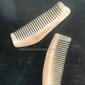 Meilleure qualité corne de vache fait à la main qualité corne de buffle poli taille personnalisée corne de boeuf naturelle peigne à cheveux par Falak World Export - Product Image 2