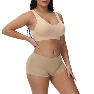 Sujetador deportivo XS al por mayor y conjunto corto para mujer de alto soporte gimnasio Fitness espalda cruzada gancho transpirable ecológico personalizado - Product Image 2