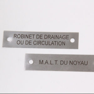Badges avec logo personnalisé Plaque d'identification en métal en laiton unique et personnalisée en or en vrac pour plaque d'identification plaquée or personnalisable - Product Image 1