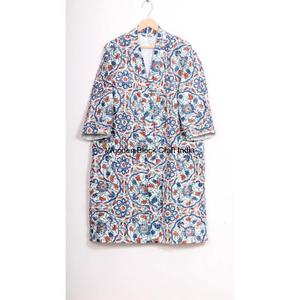 Veste Kantha 100% coton pur faite à la main pour femmes, mode vintage de festival, kimono court matelassé, vêtements de nuit pour l'été - Product Image 2