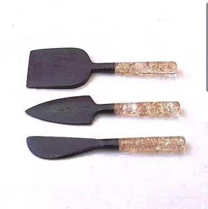 Serveur de gâteau en métal de qualité supérieure le plus vendu avec des détails élégants et une prise en main confortable pour les repas raffinés et les cuisines domestiques - Product Image 6