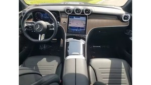 Mercedes-Benz GLC 300 SUV 2025, Caja de Cambios Automática, Motor Turbo, Tracción en las Cuatro Ruedas, 17'' 20'', Cuero, ACC, Certificado, Limpio y en Buen Estado - Product Image 5