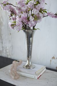 Jarrones de suelo de aluminio plateado antiguo para centros de mesa de boda, jarrones de flores de acabado Chapado en plata, jarrón personalizado de Metal de aluminio - Product Image 2