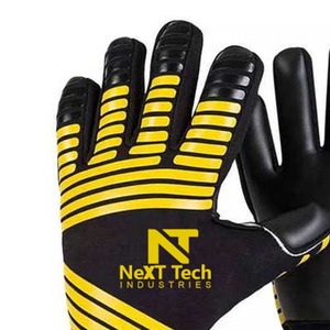 Guantes de portero de alta calidad de Next Tech Industries para fines de partido y entrenamiento Diseño y logotipo personalizados - Product Image 3