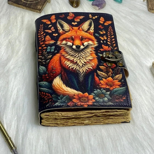 Journal vintage élégant en cuir relié en spirale fait à la main livre des ombres avec des cahiers de couture de selle de couture de fil - Product Image 1