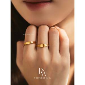 Anello a fascia sottile a trapezio placcato oro rosa 18K, anello sigillo che non si ossida, regalo per mamma o per lei - Product Image 4
