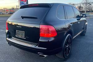 Porsche Cayenne 2005 Usado en Buen Estado, Sin Accidentes, Volante a la Izquierda/Derecha - Product Image 3