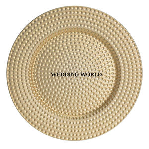 Assiette de présentation pour planification d'événements et de mariages Forme ronde faite à la main Assiette de service en métal de créateur la plus vendue - Product Image 3