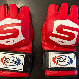 ถุงมือหนังสีดำสำหรับนักมวย MMA แบบมวยไทยถุงมือหนังมีแผ่นรองถุงมือ - Product Image 4