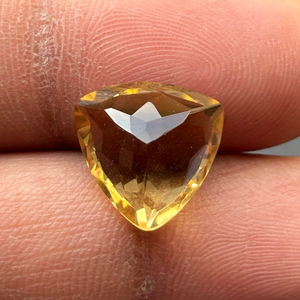 Direct de l'Inde fabricant Citrine naturelle dorée pierre précieuse en vrac trillion de bijoux à facettes calibrés pierre polie - Product Image 4