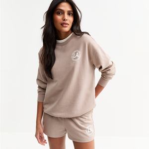 เซ็ตเสื้อสเวตเตอร์คอกลมสำหรับผู้หญิงผ้าเฟรนช์เทอร์รี่คอกลมและกางเกงขาสั้นสำหรับผู้หญิง - Product Image 4