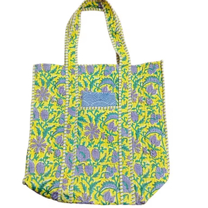 Bolso de mano grande Reversible con estampado a mano de Bagru de algodón acolchado, respetuoso con el medio ambiente, resistente, dos asas, diseño de artista bohemio, flor para comestibles - Product Image 1
