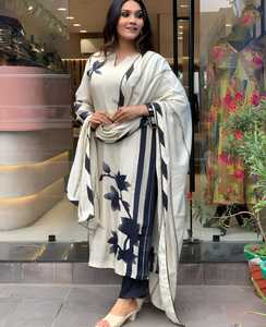 La última y elegante Kurta con Sharara Wear Pure Muselina Top impreso digitalmente y parte inferior de rayón viscosa con Organza Dupatta - Product Image 1