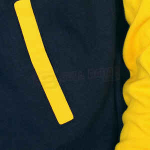 Chaqueta Varsity Transpirable para Mujer con Logotipo Bordado Personalizado y Elegante Diseño Bicolor - Product Image 4