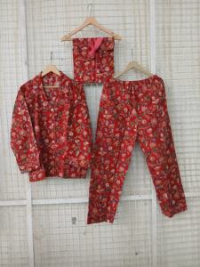 Ensemble de pyjama pour enfants en coton imprimé en bloc personnalisé en gros, chemise à manches longues et pantalon à taille élastique, pyjama confortable - Product Image 2