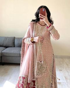 Conjunto de traje <span class=keywords><strong>Salwar</strong></span> Kameez de mujer paquistaní de tela Georgette de proveedor mayorista indio para ocasiones de fiesta a los mejores precios - Product Image 3