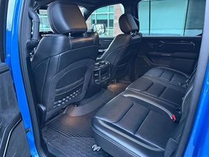 MEJOR PRECIO 2022 RA-M 15-00 T-R-X HEMI V8 SUPERCARGADO DE 4 CILINDROS CON TRANSMISIÓN AUTOMÁTICA 4WD - Product Image 5