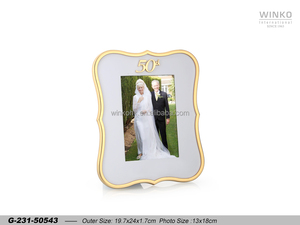 กรอบรูปโลหะ Winko ANNIVERSARY WAVE ขนาด 13x18 ซม. กรอบรูปสำหรับฉลองครบรอบ 50 ปี พร้อมกระดาษรองสีขาว สีทอง E-... - Product Image 1