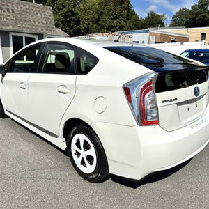 CLEAN 2014 To_yota Pri_us Four - Product Image 1