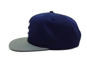 หมวกสแนปแบคแบบปรับได้สไตล์ฮิปฮอปหมวกสตรีม3D ปักโลโก้ตามสั่งทันสมัย - Product Image 3