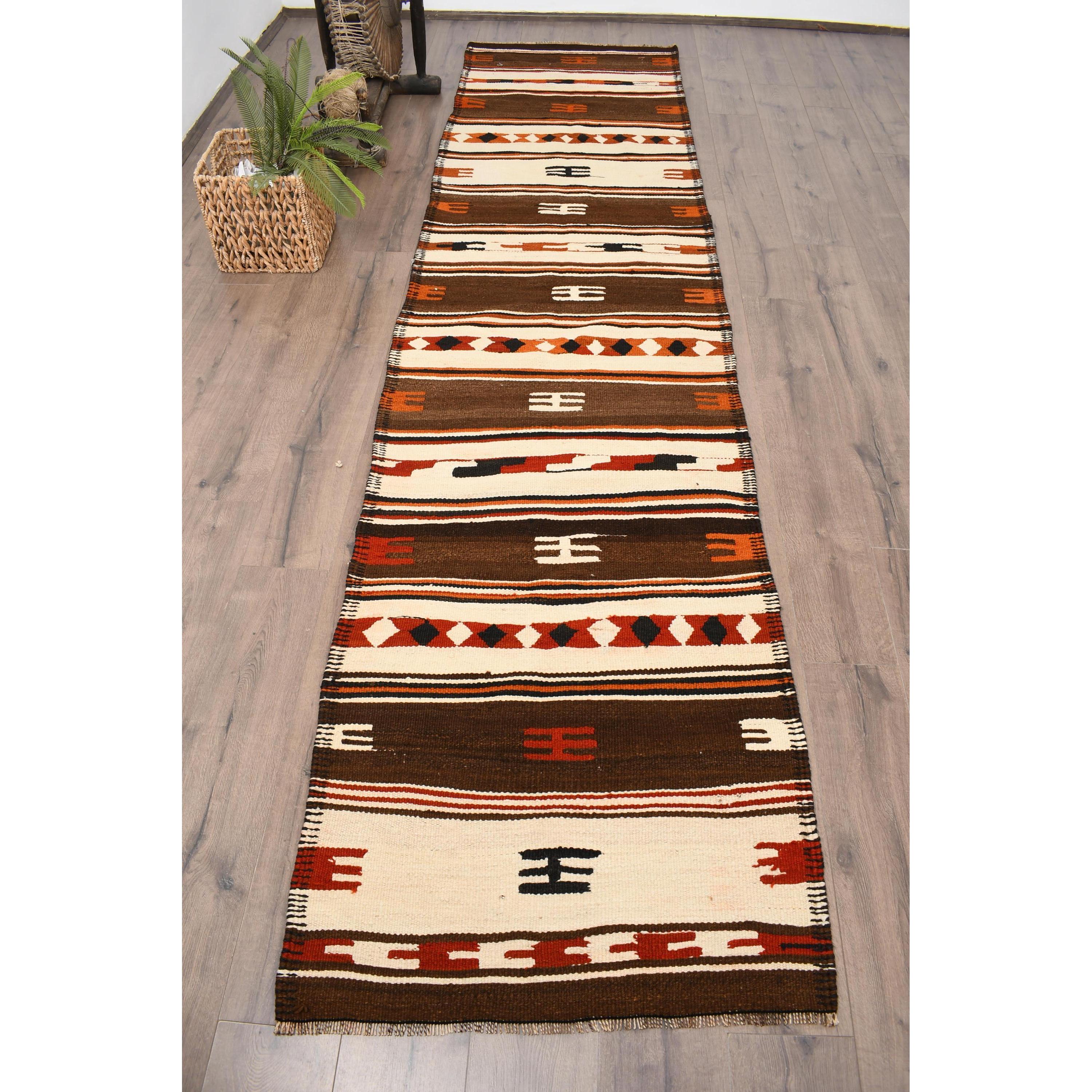 สีน้ำตาล