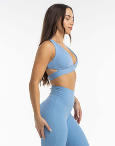 Conjunto de Yoga de 2 Piezas para Mujer, Talla Grande, Diseño Único, OEM, Leggings Acampanados de Cintura Alta con Textura Acanalada y Elástica - Product Image 5