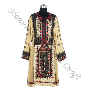 Vintage noir afghan Balochi robe à la main afghani/irani/balochi/pakistani/indien BDR009 femmes portent le meilleur design robe Vintage - Product Image 3