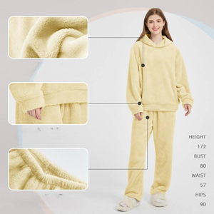 Sudadera con capucha y orejas de oso bonitas personalizadas con forro polar de Sherpa largo para mujer, jersey de peluche pesado, conjunto de ropa de descanso con cuernos - Product Image 2