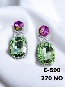 Elegantes Pendientes de Diamantes de Dos Tonos con Joyería Moderna y Elegante en Verde para Compromisos, Bodas, Fiestas y Regalos - Product Image 1