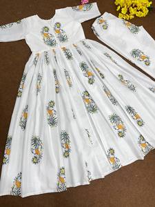 ชุดปาร์ตี้ดีไซน์ใหม่สีเหลืองดอกทานตะวันสุดฮิตด้านบนมีพู่ - Product Image 6