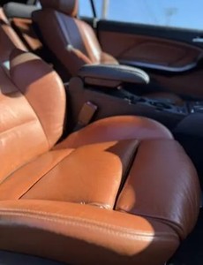 BMW M3 Base SUV d'occasion 2003, conduite à gauche, sièges en cuir, pneus R17, automatique, toit ouvrant panoramique - Product Image 5