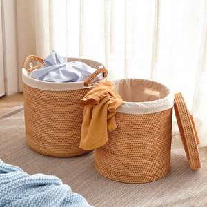 Panier de rangement rond en rotin naturel écologique pour boissons/aliments avec couvercle, poignée et doublure, décoration moderne multifonctionnelle pour la maison et l'hôtel - Product Image 2