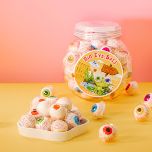 Venta al por mayor Super Sweet Strawberry Tasty Multi-Color Jelly Candy Trending Big Eyeball Gummy Candy Eyes - Product Image 2