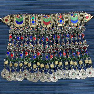 Conjunto de Joyería de Collar Estilo Vintage Ligero y Transpirable, Bordado Completo Artificial de Alto Rendimiento para Bodas y Regalos - Product Image 1