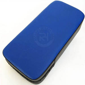 Almohadillas tailandesas de cuero de alta calidad para boxeo y entrenamiento de MMA ¡Almohadillas para patadas con escudo de golpe más vendidas! - Product Image 4
