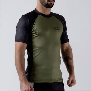 T-shirt de performance MMA en tissu à séchage rapide, coupe confortable, conçu pour les séances de sparring et les entraînements de haute intensité - Product Image 2