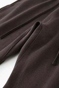 Pantalones Deportivos Holgados para Hombre, Personalizados OEM, Corte Recto, Tejido de Punto de Peso Medio, Cintura Elástica con Cordón, Pantalones Casuales - Product Image 4