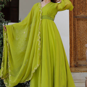 Vestido de césped de la India y paquistaní para mujer, vestido de la India y paquistaní de la colección Eid Salwar Kameez - Product Image 1