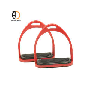 Estribos Ingleses de Alta Calidad para Montar a Caballo |   Fuerte y cómodo para cada viaje - Product Image 1