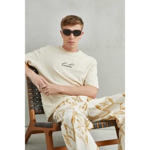 เสื้อยืดผ้าฝ้าย100% ขนาดใหญ่ใส่ได้ทั้งชายและหญิงโคอาล่าสไตล์ออสเตรเลียพร้อมน้ำอัดลมดีไซน์สีเบจ - Product Image 4