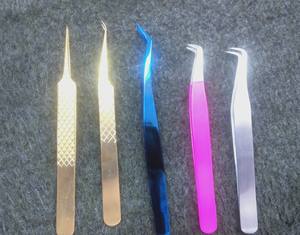 Pince à cils en titane à pointe en fibre maigre professionnelle à 90 degrés enduit bleu bébé pour les cils de volume - Product Image 4