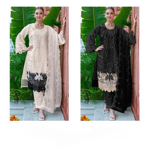 Traje Pakistaní de Chifón de Seda Bordado con Parte Inferior de Santoon Mate, con Flujo de Aire para Todas las Estaciones - Product Image 4