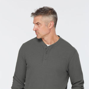 T-shirts à manches longues à col rond pour hommes à la mode chemise décontractée de meilleure qualité pour hommes T-shirts à manches longues de couleur unie - Product Image 2