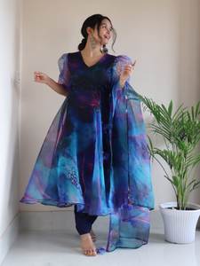 Vestido Anarkali con volantes completos y estampado floral de seda Georgette pesada de último diseñador para mujer, vestidos informales y de fiesta para mujer - Product Image 2