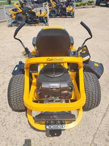 NUEVO Cub Cadet Zero-Turn Mowers ZT2 60 - Product Image 4